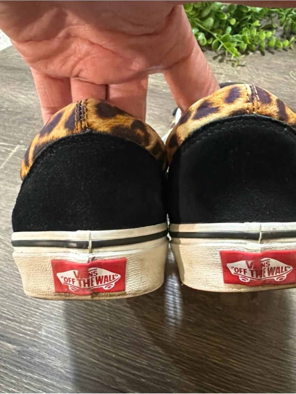 VANS Old Skool Low Top Leopard/Cheetah Lace Up Suede Slip on Shoes size 10
